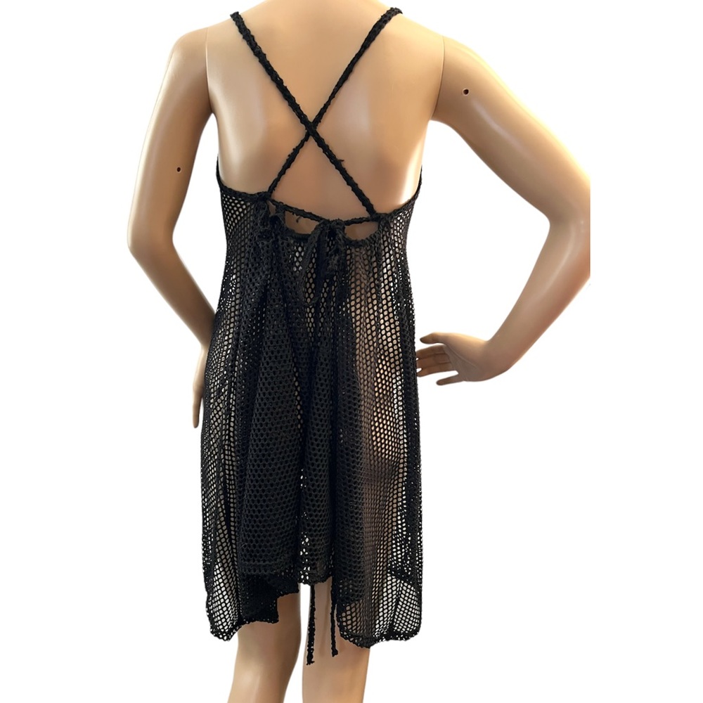 𝐁𝐄𝐀𝐂𝐇 𝐇𝐀𝐁𝐈𝐓𝐀𝐓 | BLACK STRETCHY NET BEACH COVER UP DRESS - Picture 4 of 9